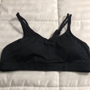 🖤Black sports bra for sale! 🖤